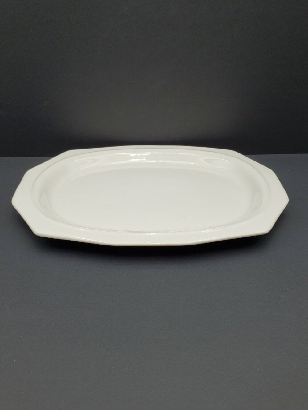 Pfaltzgraff Heritage White Platter Large Multi-Sided Stoneware Serving Plate - Picture 6 of 6